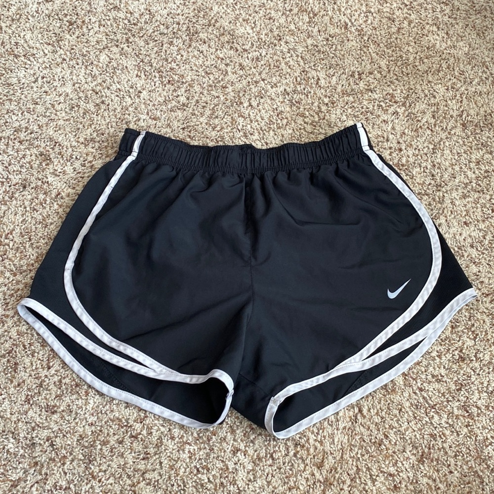 Womens nike tempo shorts